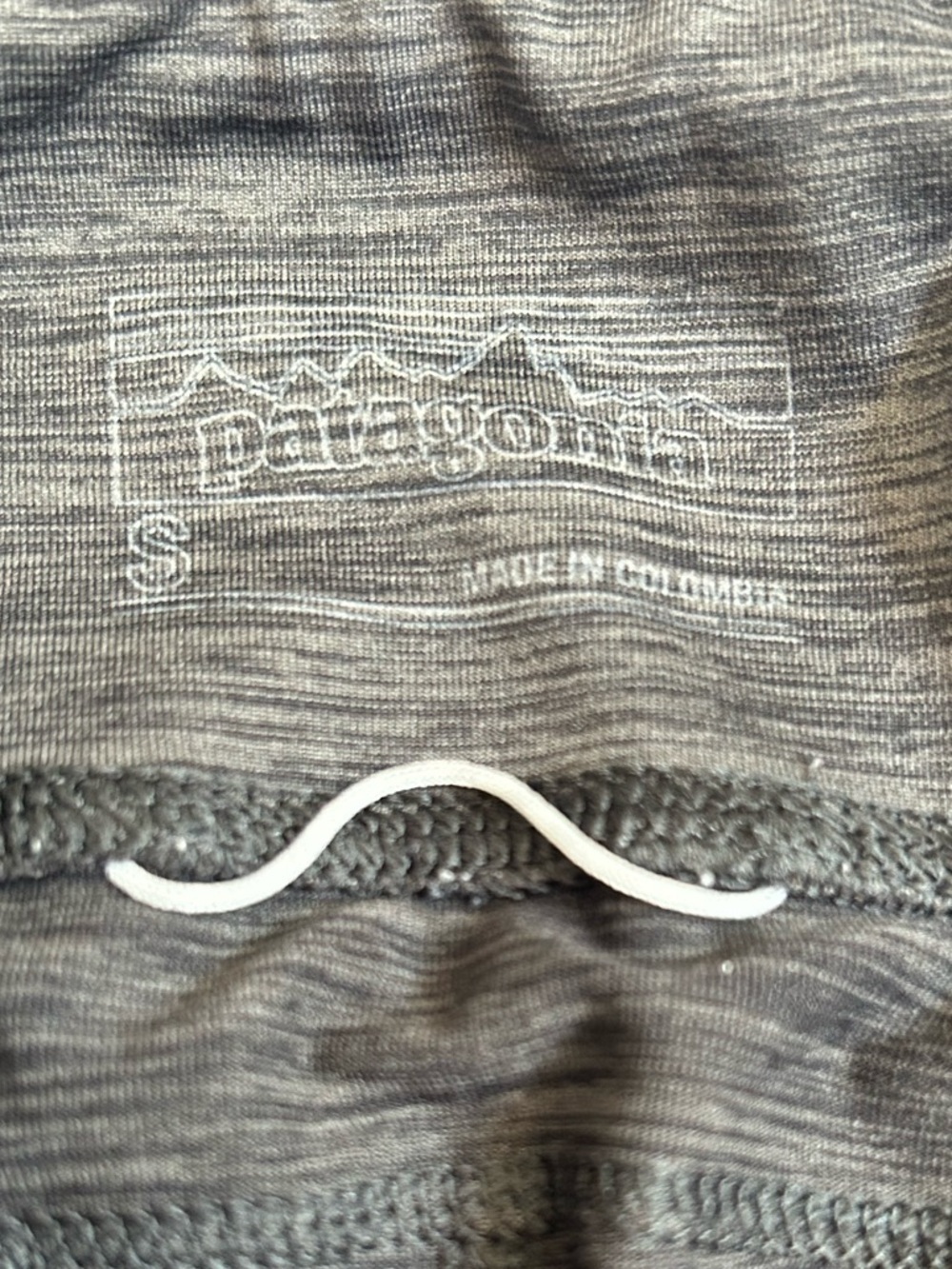 Patagonia Gray Cropped Leggings Size Small - Picture 7 of 11